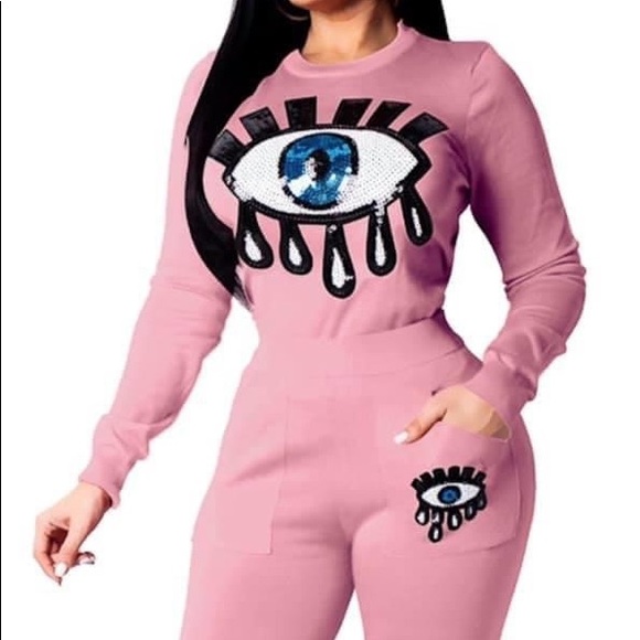 Sweat outfit. - Picture 1 of 1